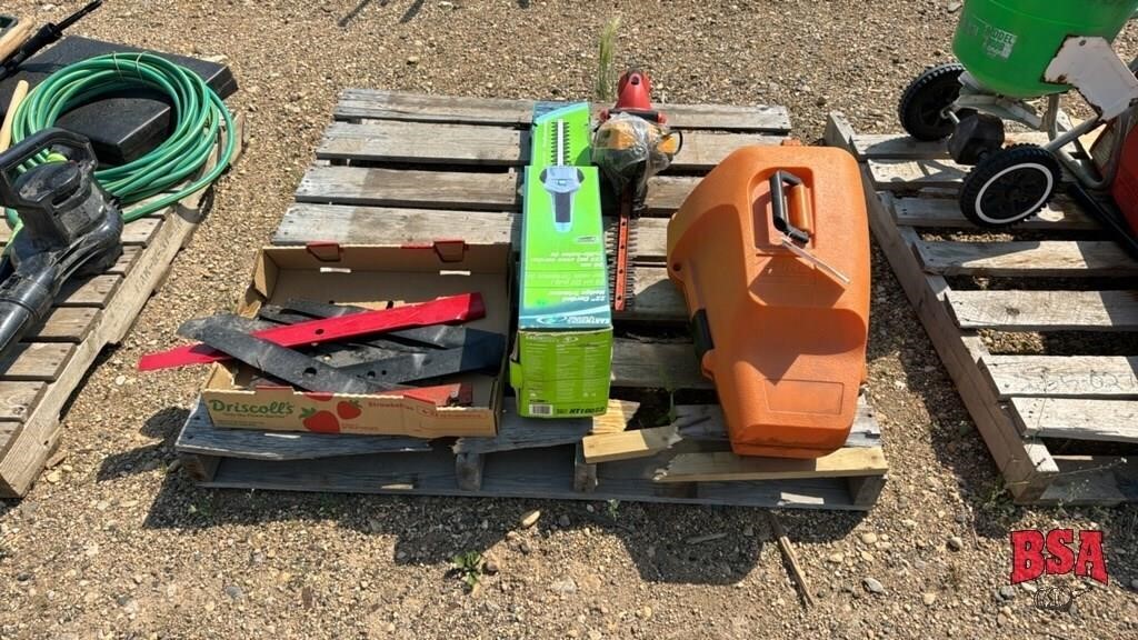 P/o Chainsaw Case, Hedge Trimmers,