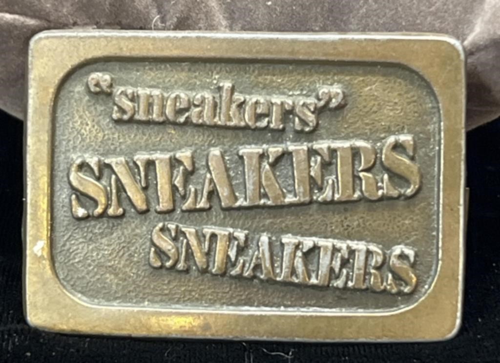 Vintage sneakers belt buckle