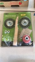 6 PIECE GRINDER BRUSH KIT