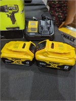 DeWalt 20v 4 ah and 6 ah batteries and charger