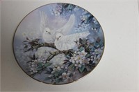 Collector's Plate "The Doves" by Lena Liu
