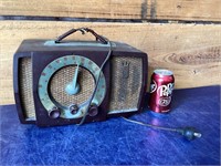 Old radio (not working)