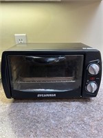 Sylvania Toaster Oven