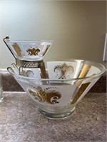 Large Gold Anchor Hocking Bowl and Side Bowl