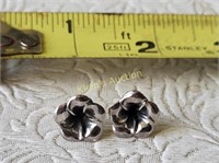 gorgeous sterling bali flower earring pierced ears