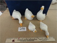 5 pc. ceramic Duck family-4" x 6.5"