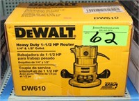 DeWalt Heavy Duty 1-1/2 HP Router, NIB