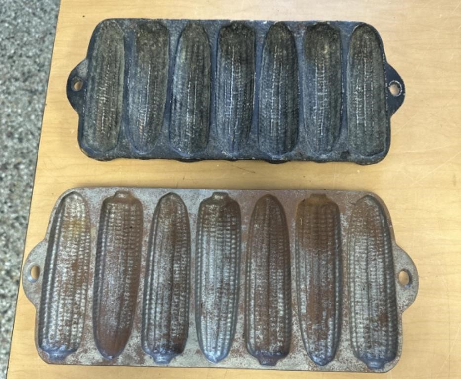 2 cast iron cornbread pans / SHIPS