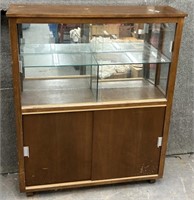 MCM Display Cabinet
