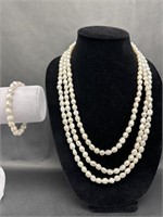 Fresh Water Pearl Necklace and Bracelet
