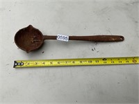 Cast iron ladle – sizes in picture