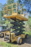 (V) Grove Worldwide Super Max 38 FT Scissor Lift