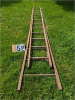 28' Wooden Extension Ladder