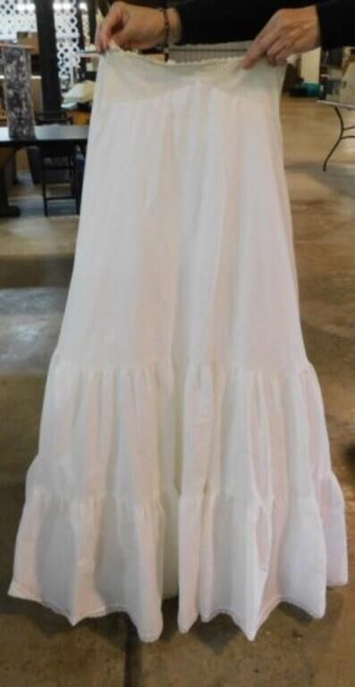 Formal gown slip w/ tulle, 23" waist