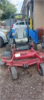 ToRO RIDING LAWN MOWER RUNS/MOVES