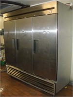 True S/S- 3 Door Refrigerator T72-13653805 80 x