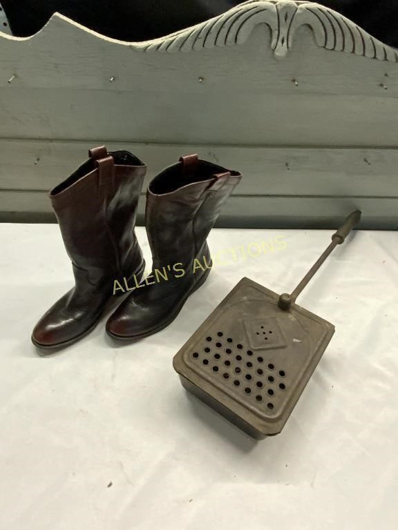 JESSICA SIMPSON BOOTS  WITH EARLY BED WARMER