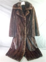 Very Nice Rich Chocolate Ladies Fur Coat Unsure
