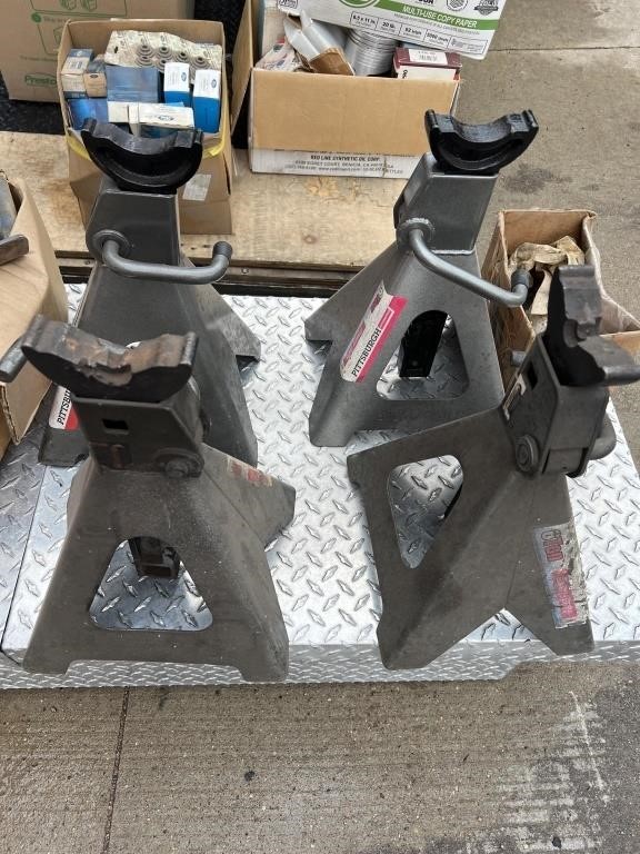 Set of 4 Pittsburgh jack stands