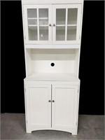 WHITE CUPBOARD WITH GLASS DOORS