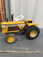 Minneapolis-Moline G1000 diesel toy tractor