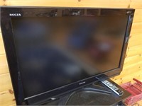 37" Toshiba Flat Screen TV with Remote - Works