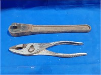 Snap-On Pliers & Ratchet