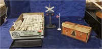 Tray Of Assorted Lionel Accessories & (1) Vintage