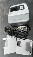 Epson Powerlite 470 short throw projector w/mount.