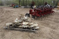 Case IH 183 30ft 3-Pt 12-Row Cultivator