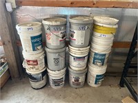 5 gallon buckets of used paint