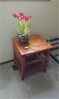 Side Table & Decor Flowers