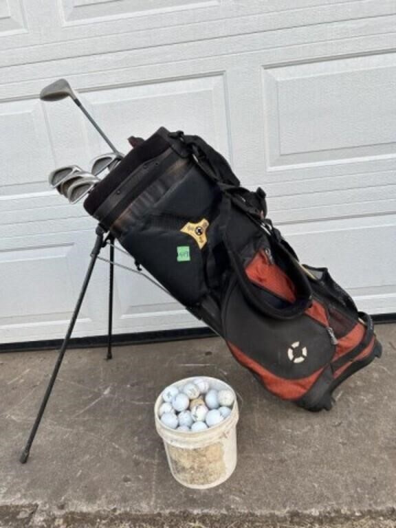 Calloway Golf bag & Various clubs & balls