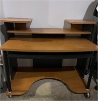 Computer desk