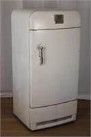 1950'S KENMORE BY GENERAL MOTORS REFRIGERATOR