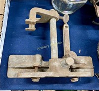 SOME TYPE OF VISE