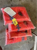 (4) Life Jackets