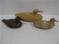(3) Wood, resin and natural porous material duck