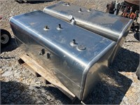 (1) Polished 90 Gallon Fuel Tank