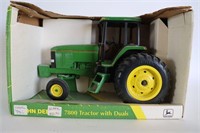 JOHN DEERE 7800 TRACTOR WITH DUALS ERTL 1/16