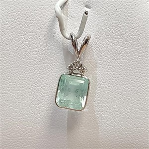 $2000 14K  Colombian Emerald(2.8ct) Diamond(0.03ct