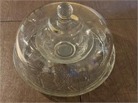 Anchor Hocking Glass Chip And Dip with cover