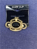 Scarf clip