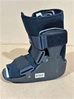 New united ortho cam walker medium fracture boot