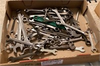 Flat of misc hand tools
