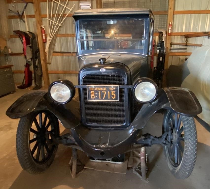 1921 Willys Overland Touring Car