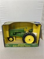 Ertl John Deere Model 60 Tractor 1:16 in Box