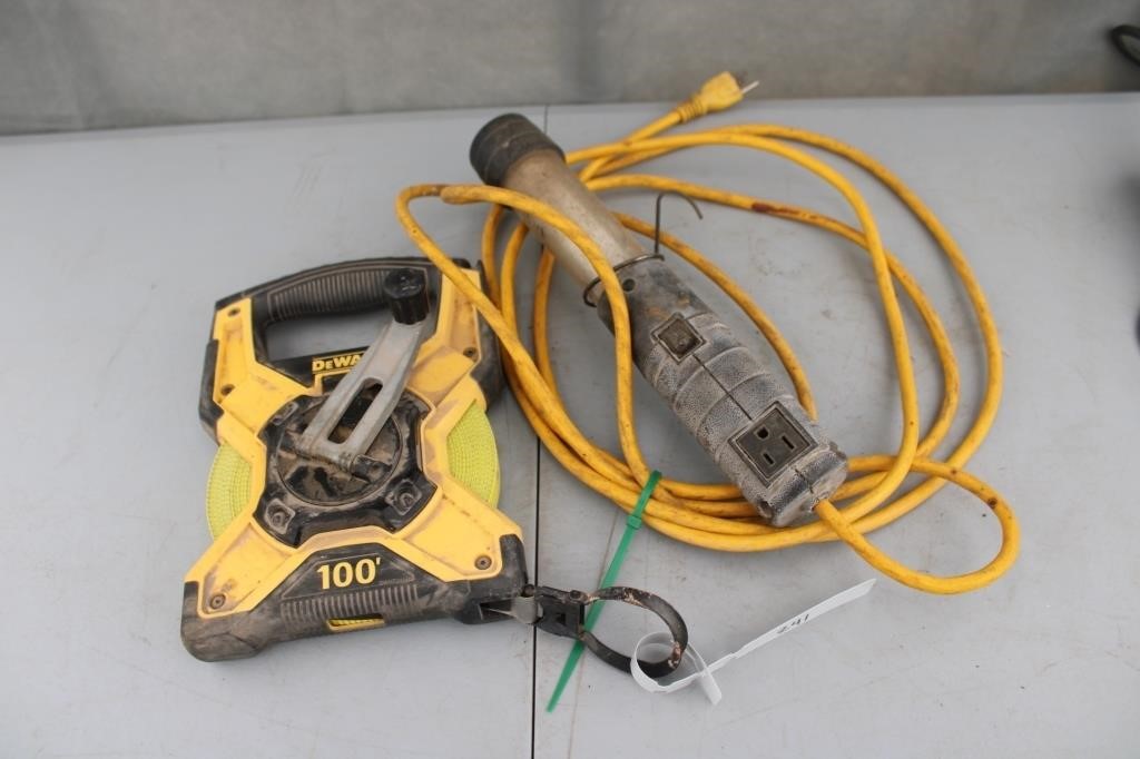 DeWalt 100" tape measure and trouble light