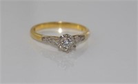 Vintage 18ct yellow gold and diamond ring