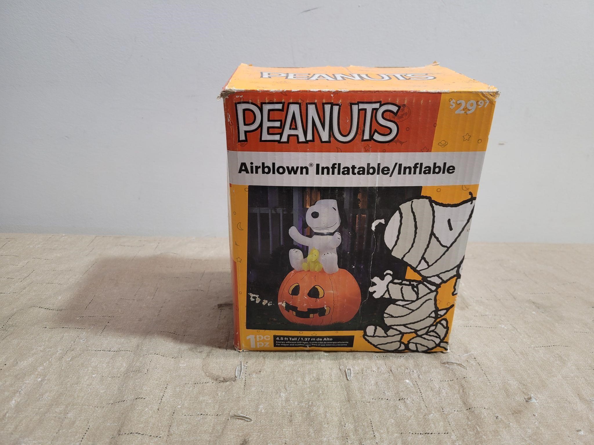 Snoopy Halloween Airblown Inflatable